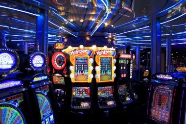 The Dog House slot game interface on mbo99